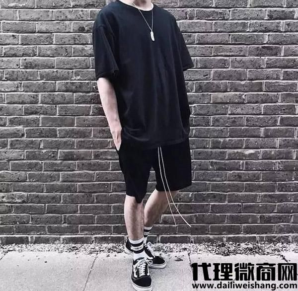 潮襪品牌有哪些品牌,鞋子配什么樣的潮襪好?